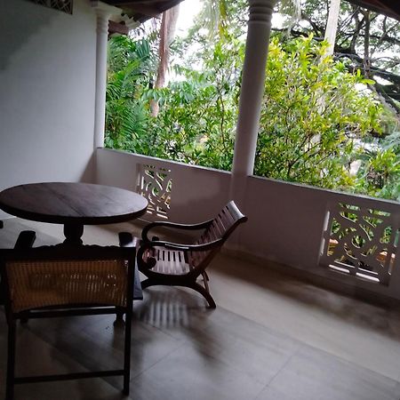 C-Lanka Guest House 阿鲁特伽马 外观 照片