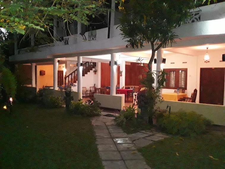 C-Lanka Guest House 阿鲁特伽马 外观 照片