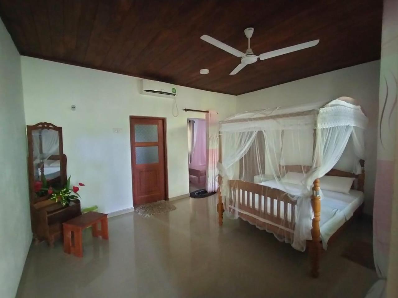 C-Lanka Guest House 阿鲁特伽马 外观 照片