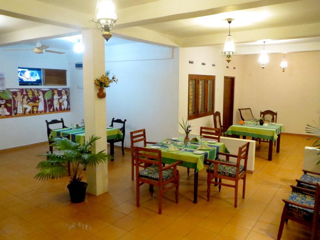 C-Lanka Guest House 阿鲁特伽马 外观 照片